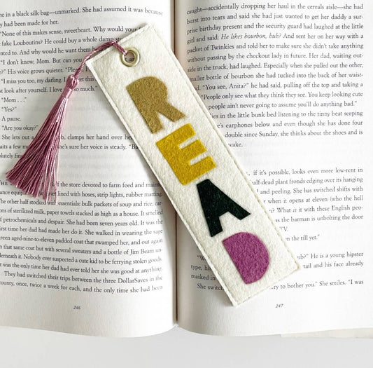 Read Felt Bookmark