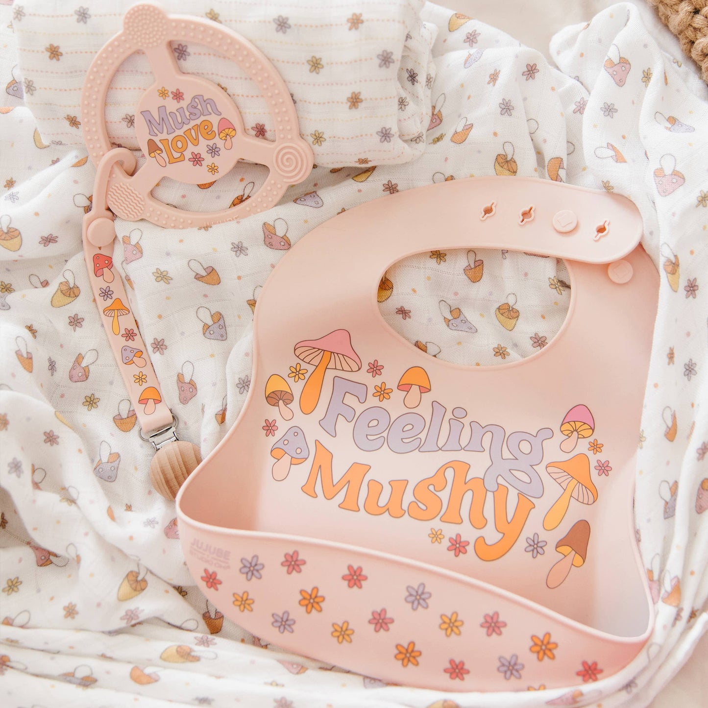 Bib Mushy Love