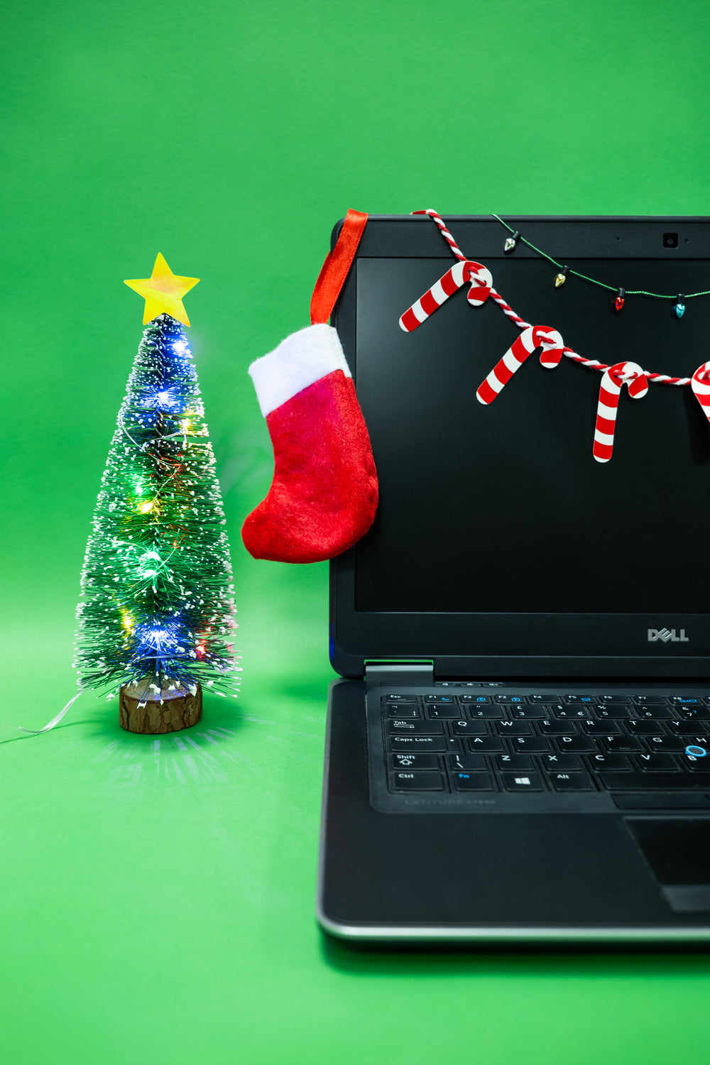 Emergency Decorate Your Desk