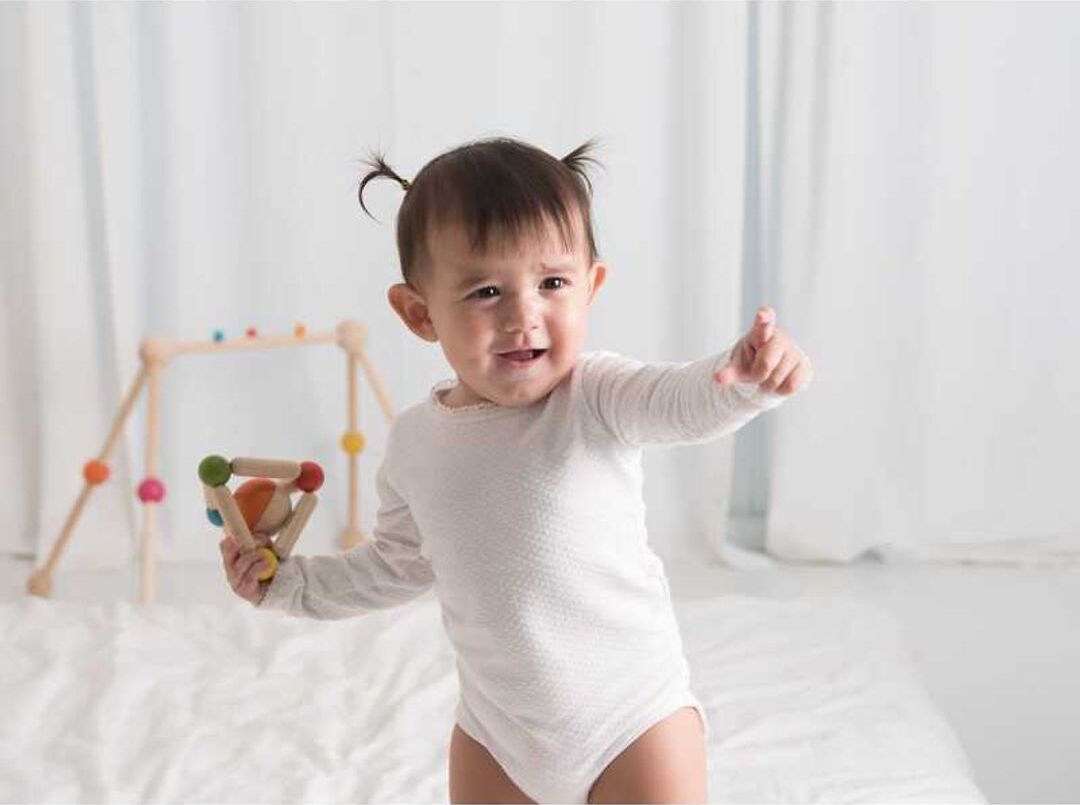 Triangle Clutching Toy