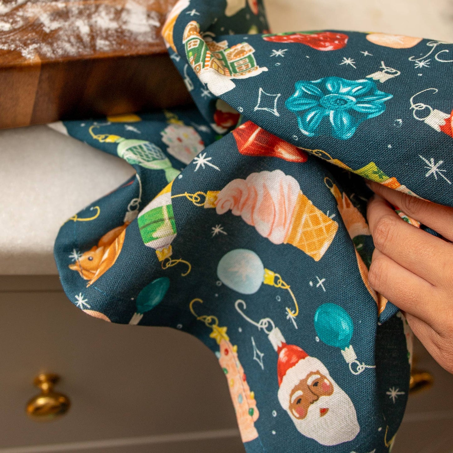 Around The Tree Kitchen Towel