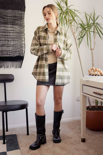 OVERSIZED COLLARED LONG SLEEVE BUTTON DOWN SHIRT