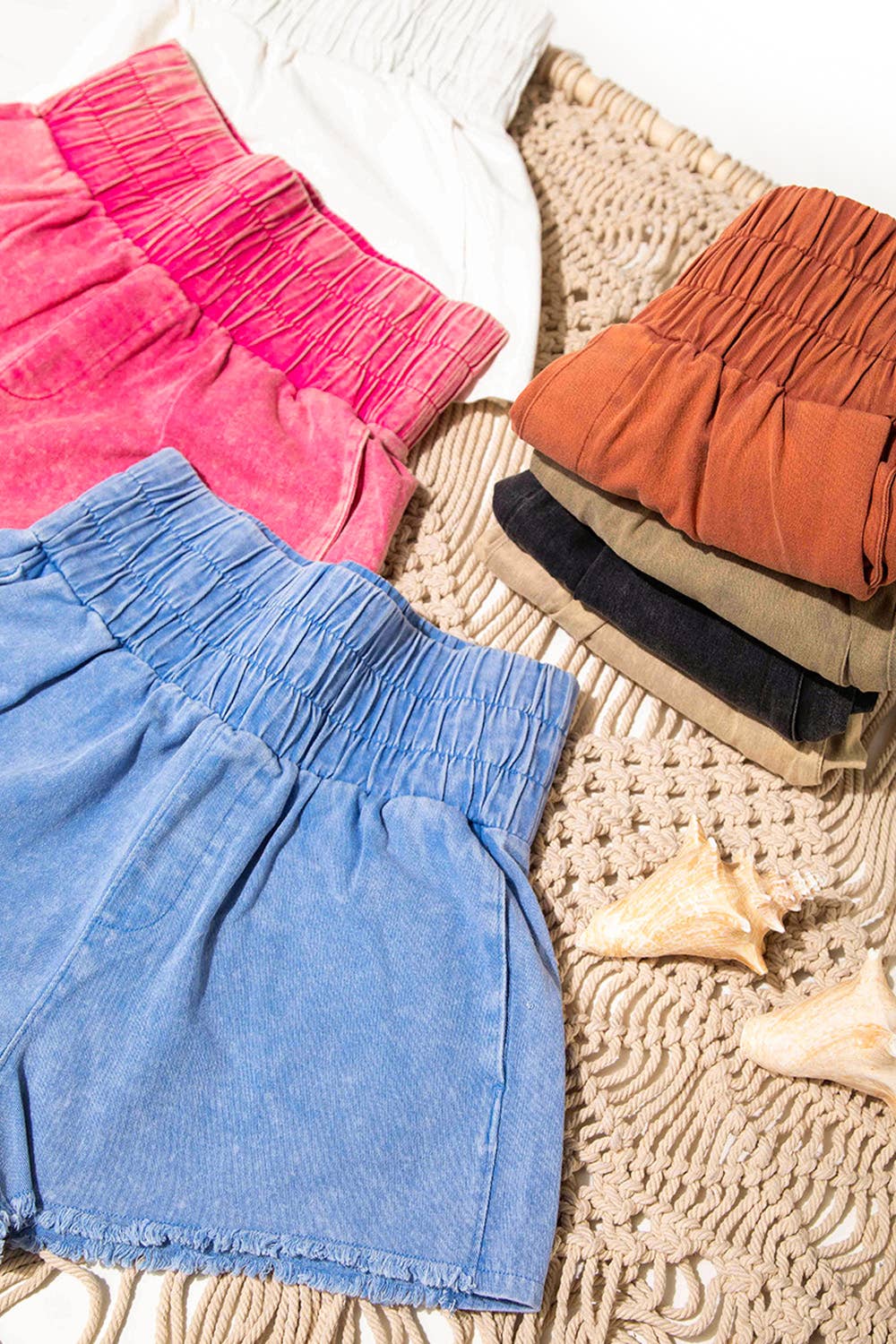 Hi-Waist Twill Shorts
