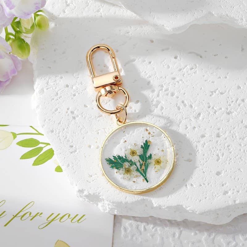 BAG CHARM-PRESSED DRIED FLOWER HEART ROUND