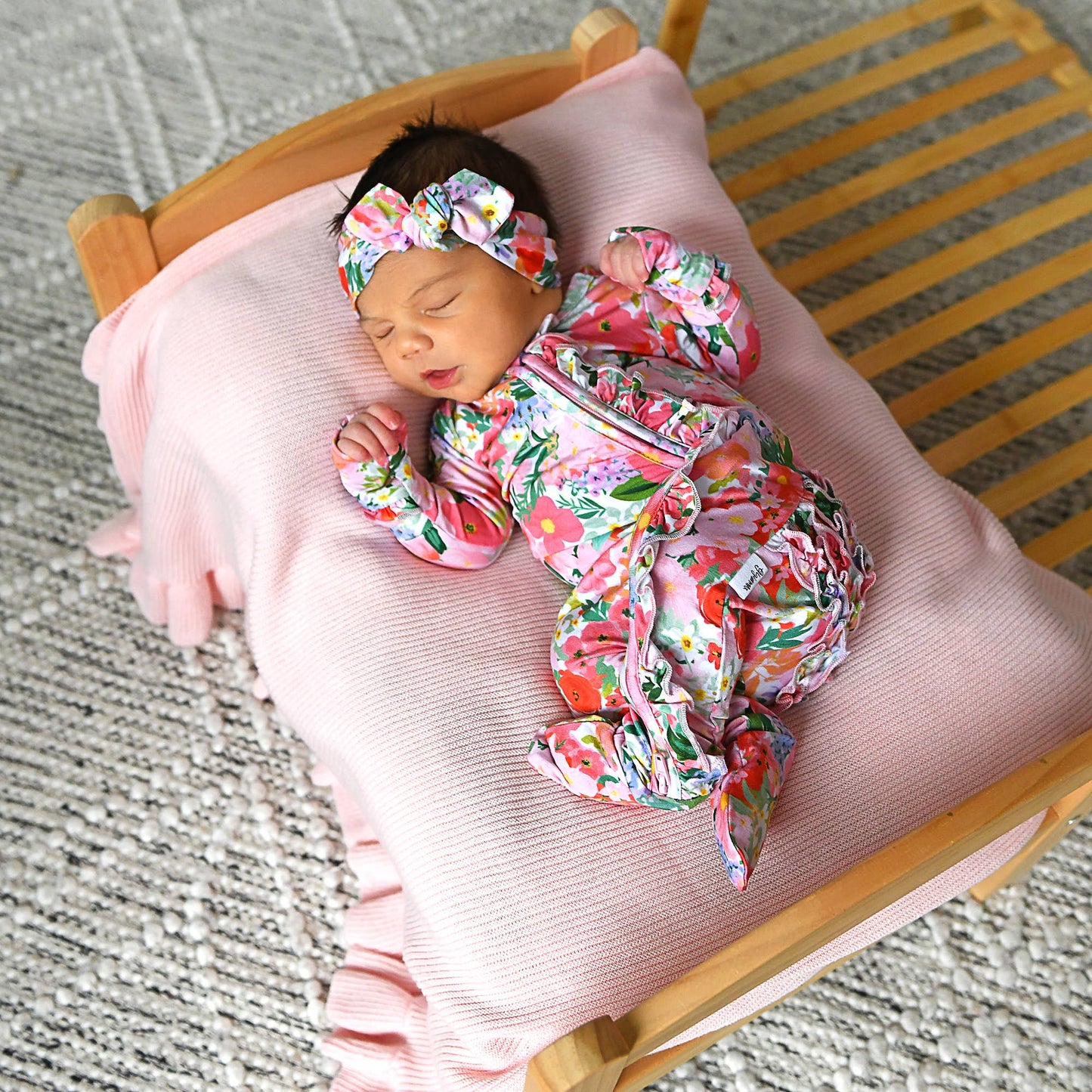 Eliana Ruffle Zip