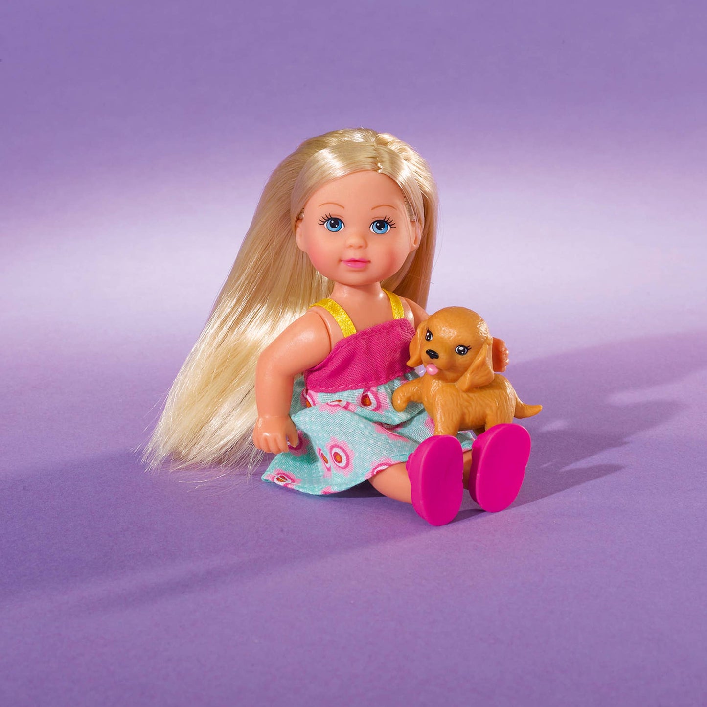 Pet Friends, Evi Love