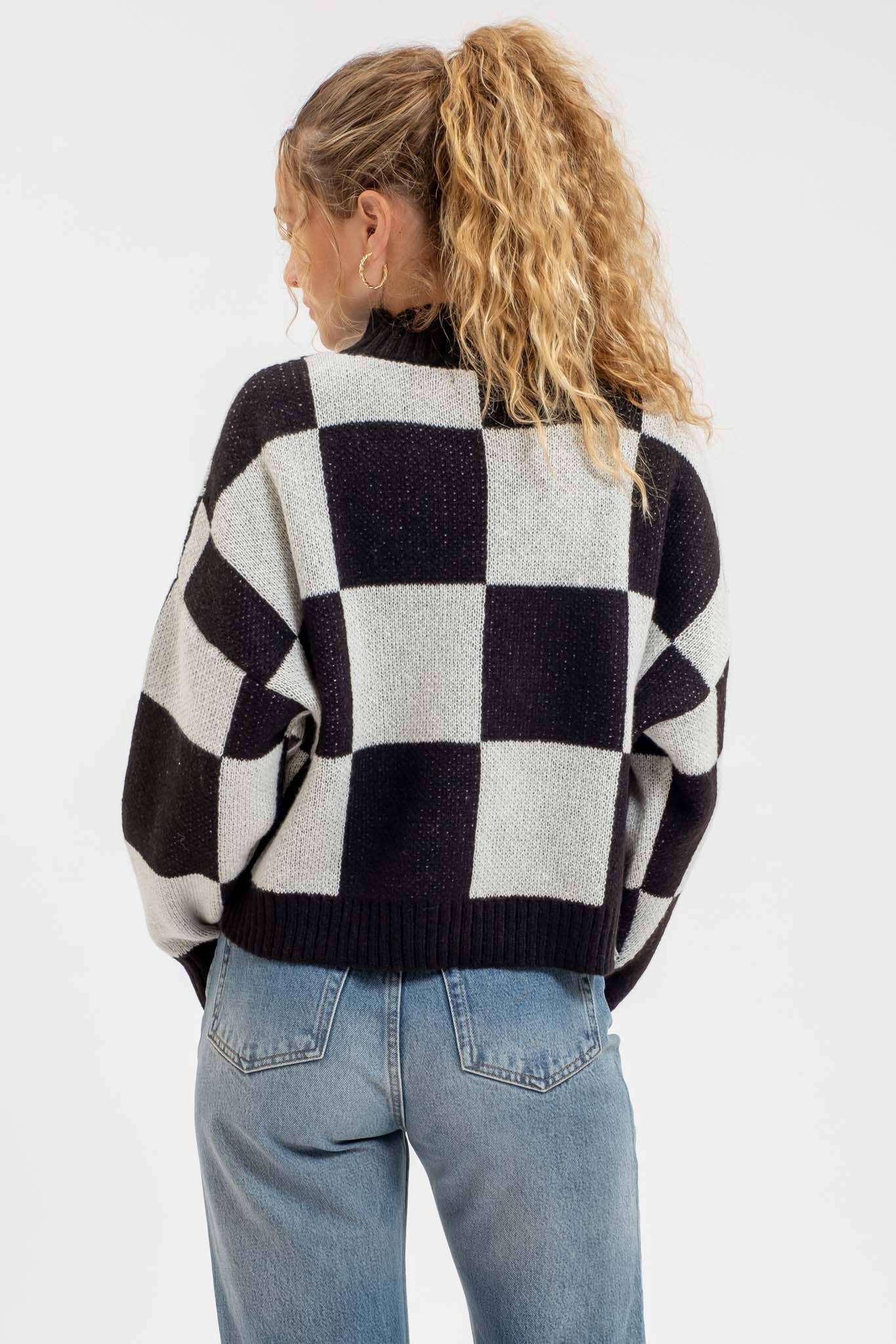 CHECKERED MOCK NECK KNIT PULLOVER SWEATER