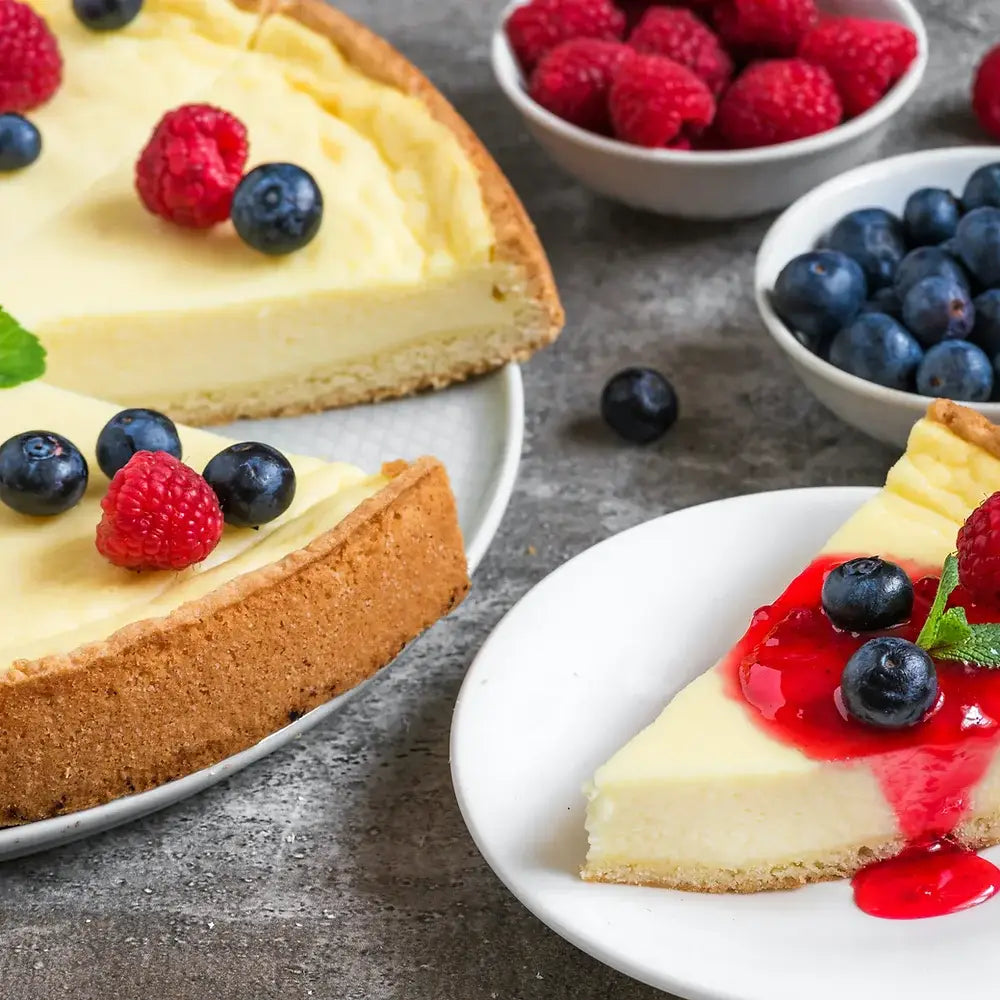 Wild berry Cheesecake Candle 9.2 Oz