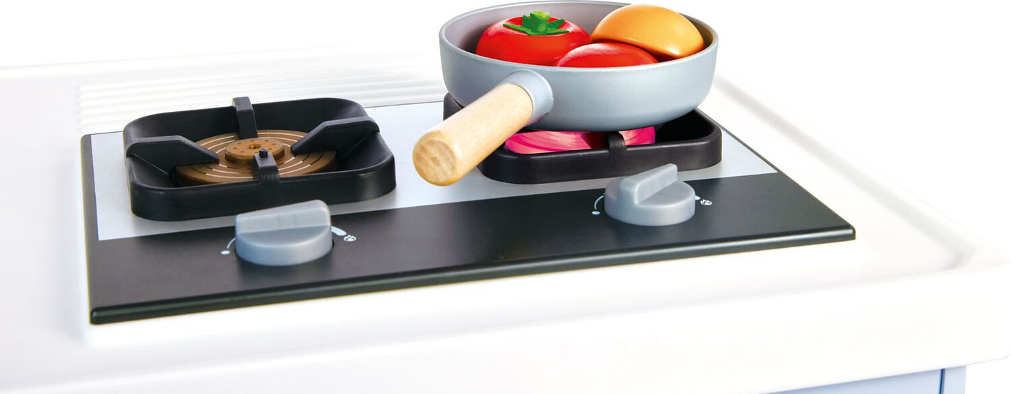 Deluxe Kitchen with Running water