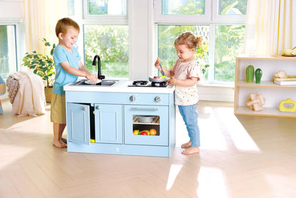 Deluxe Kitchen with Running water